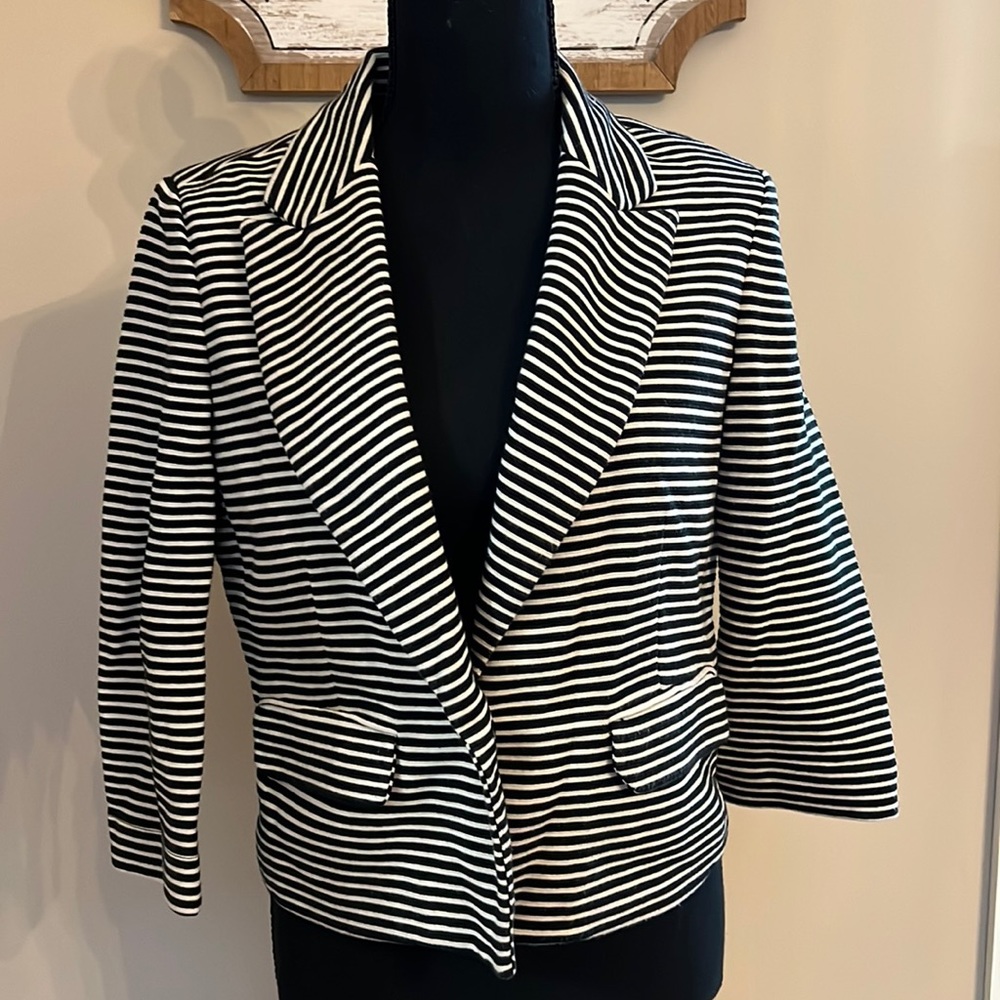 BCBG blazer jacket size M